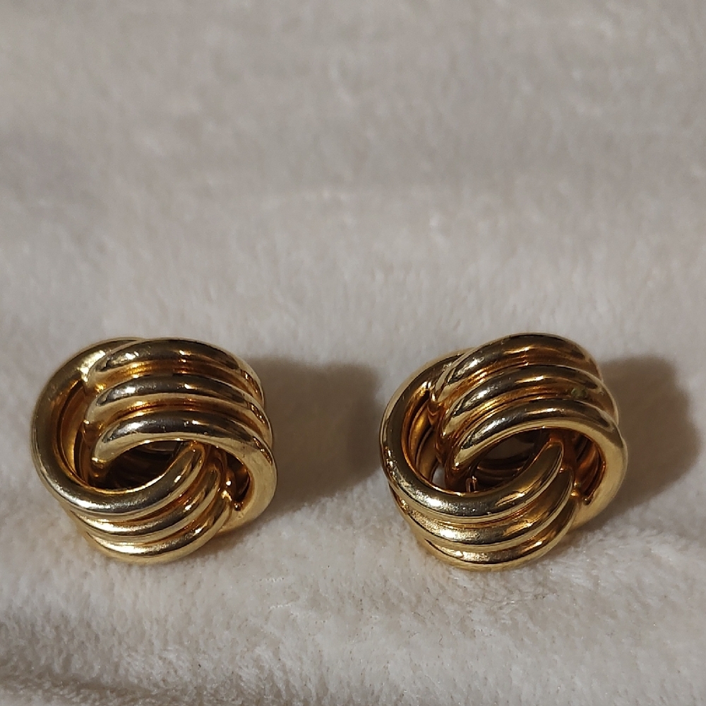 Elegant Gold Knot Earrings (Clip On)